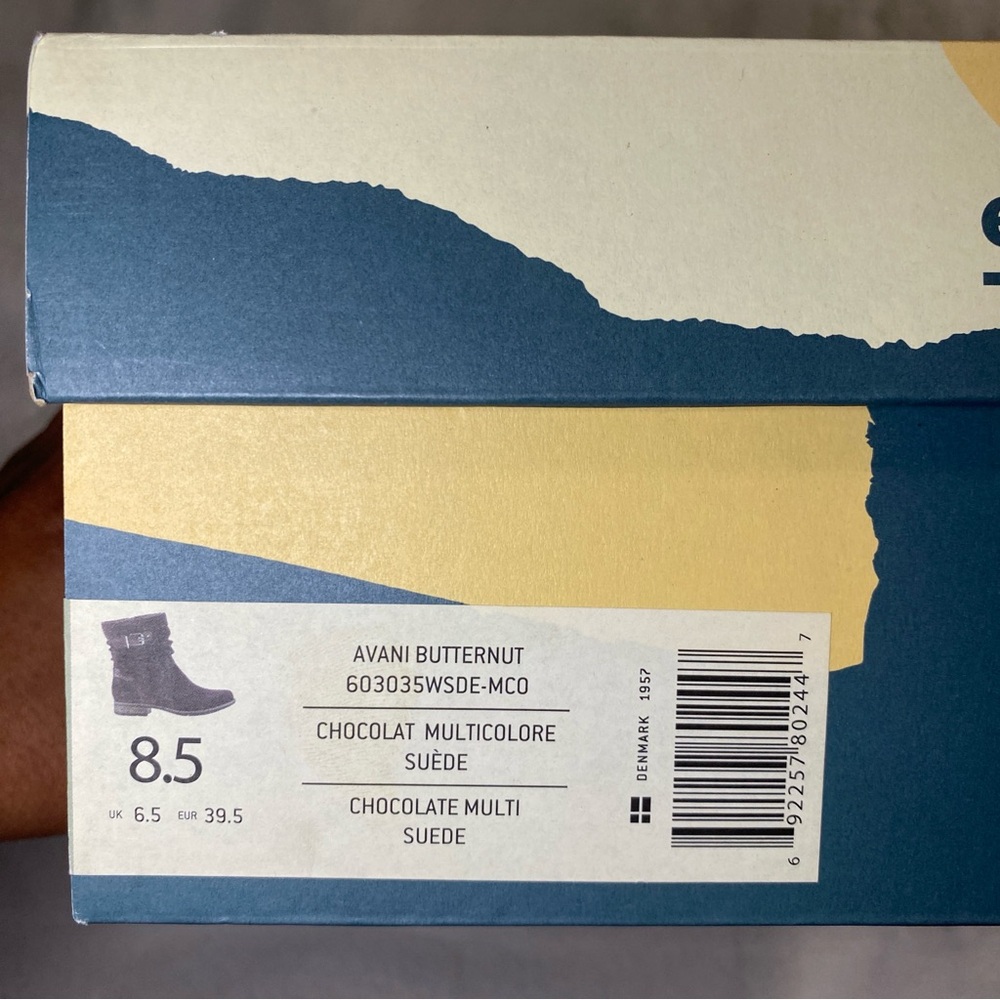 New In a Box Earth Avani 2 Butternut Woman's Brown Suede Boots - Size 8.5 - Picture 8 of 16